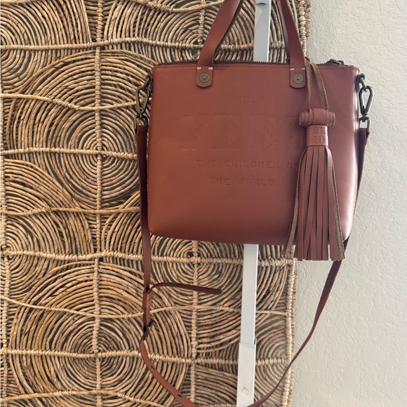 Eleanor FEED bag with Tassel - Picture 3 of 5